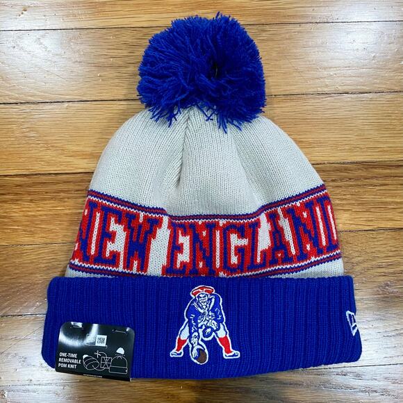 New England Patriots Beanie Winter Hat Cold Weather Historic Pom Knit NWT - Picture 1 of 3